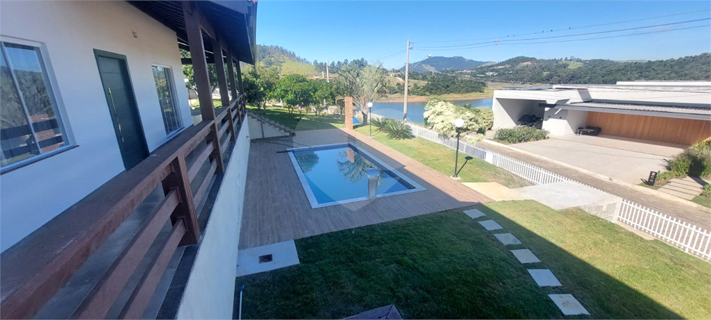 Casa de Condomínio à venda com 3 quartos, 1046m² - Foto 5
