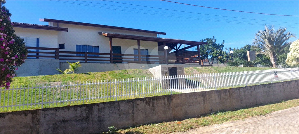 Casa de Condomínio à venda com 3 quartos, 1046m² - Foto 4