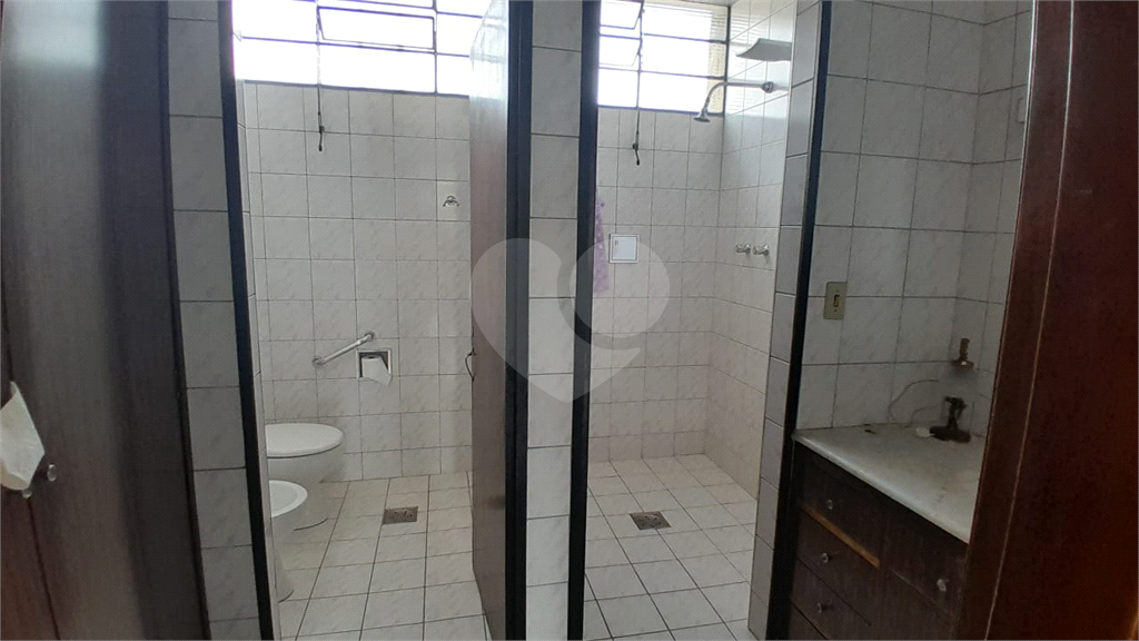 Casa à venda e aluguel com 3 quartos, 341m² - Foto 50