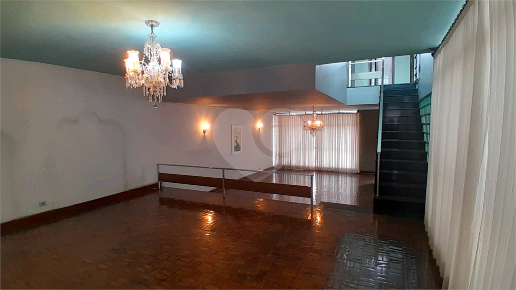 Casa à venda e aluguel com 3 quartos, 341m² - Foto 38
