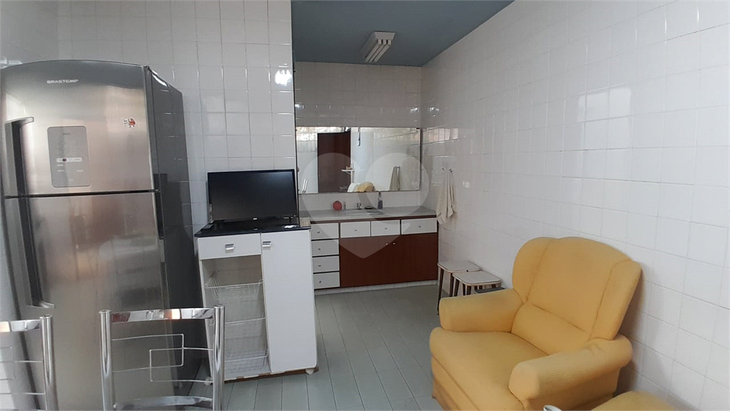 Casa à venda e aluguel com 3 quartos, 341m² - Foto 37