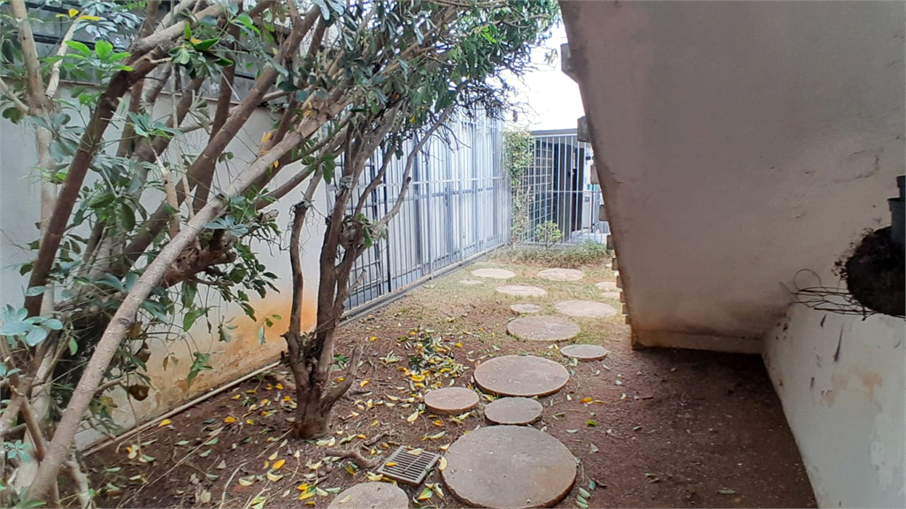 Casa à venda e aluguel com 3 quartos, 341m² - Foto 23