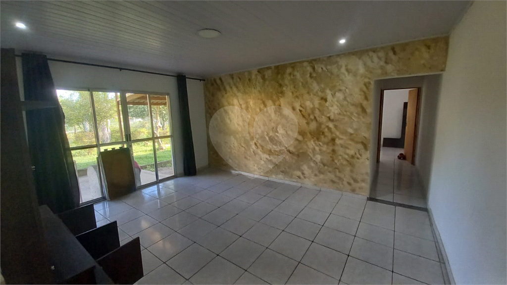 Chácara à venda com 2 quartos, 160m² - Foto 13