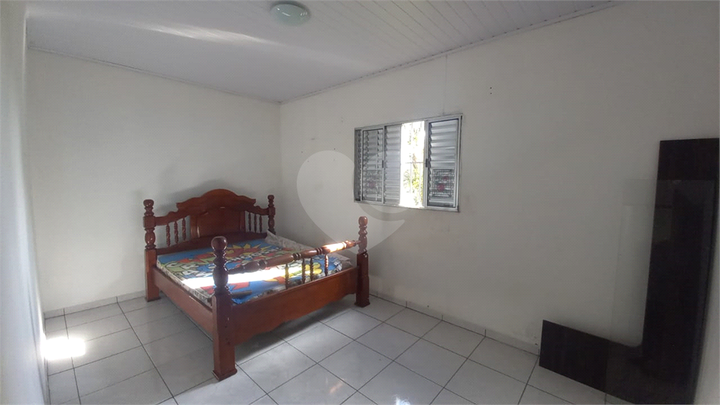 Chácara à venda com 2 quartos, 160m² - Foto 17