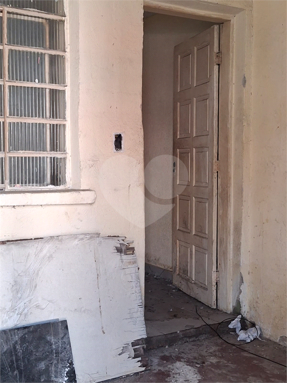 VDENDO TERRENO COM SOBRADO E CASA NOS FUNDOS  - EXCELENTE OPORTUNIDADE
