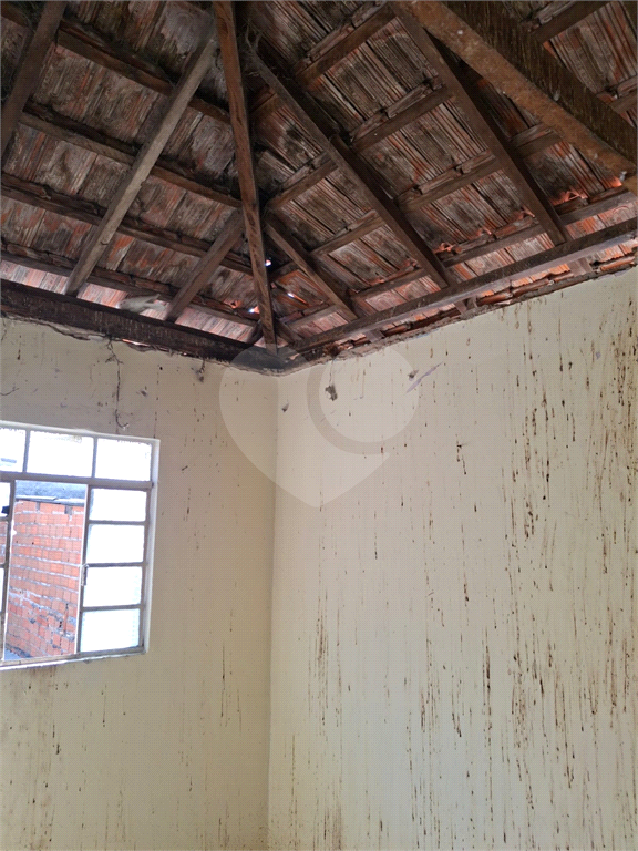 VDENDO TERRENO COM SOBRADO E CASA NOS FUNDOS  - EXCELENTE OPORTUNIDADE