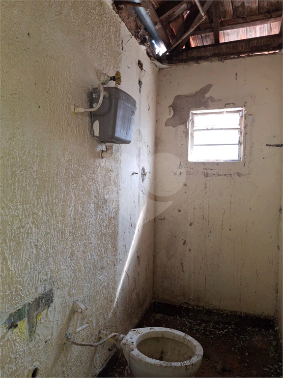VDENDO TERRENO COM SOBRADO E CASA NOS FUNDOS  - EXCELENTE OPORTUNIDADE