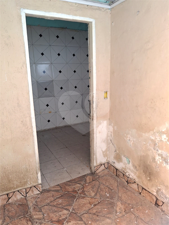 VDENDO TERRENO COM SOBRADO E CASA NOS FUNDOS  - EXCELENTE OPORTUNIDADE