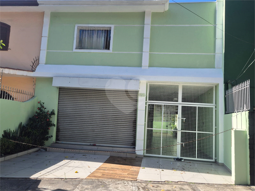Ponto Comercial e Residencial – Localização Estratégica – 230m² -  De Frente aos Colégios Mazzarello e Salesiano – Santana Zona Norte