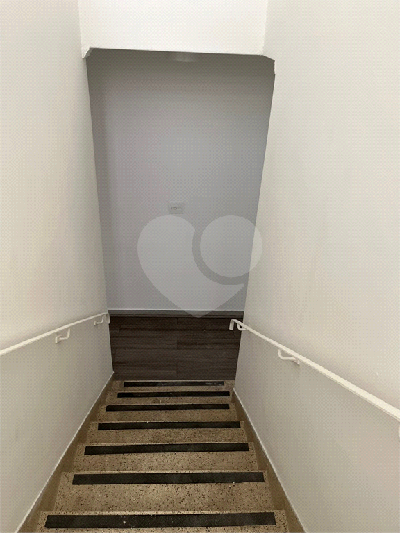Ponto Comercial e Residencial – Localização Estratégica – De Frente aos Colégios Mazzarello e Salesiano – Santana Zona Norte