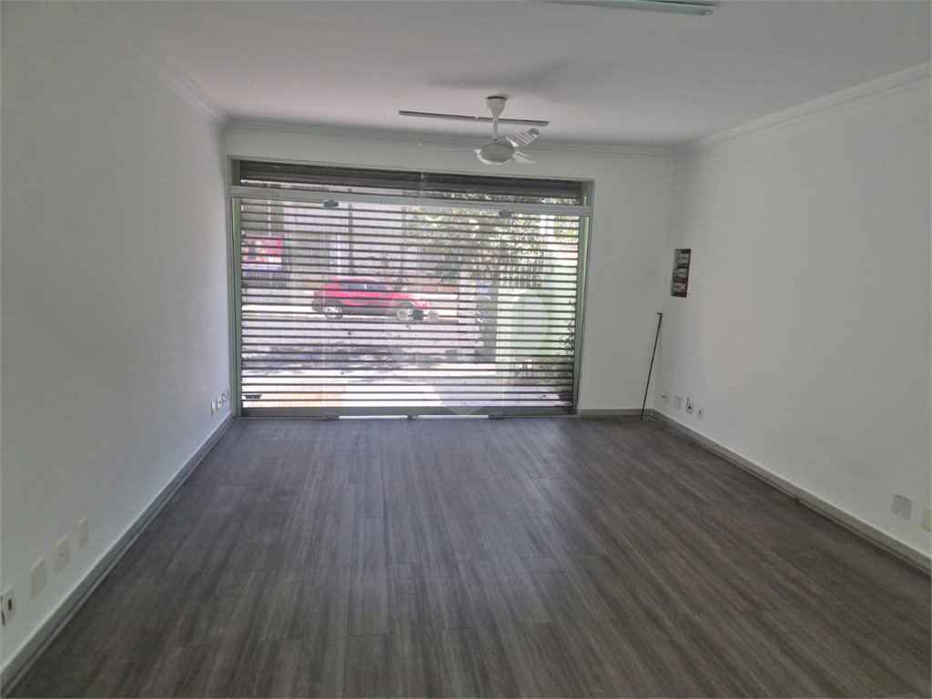 Ponto Comercial e Residencial – Localização Estratégica – 230m² -  De Frente aos Colégios Mazzarello e Salesiano – Santana Zona Norte