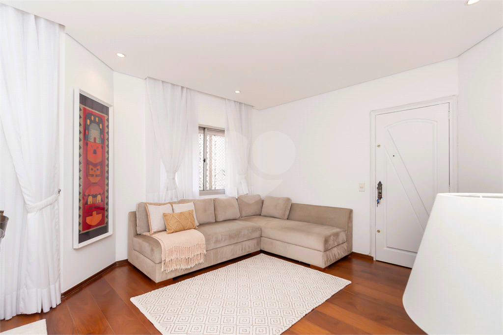 Apartamento - Chácara Inglesa - 3 Dormitórios - 1 Banheiro - 1 Vaga