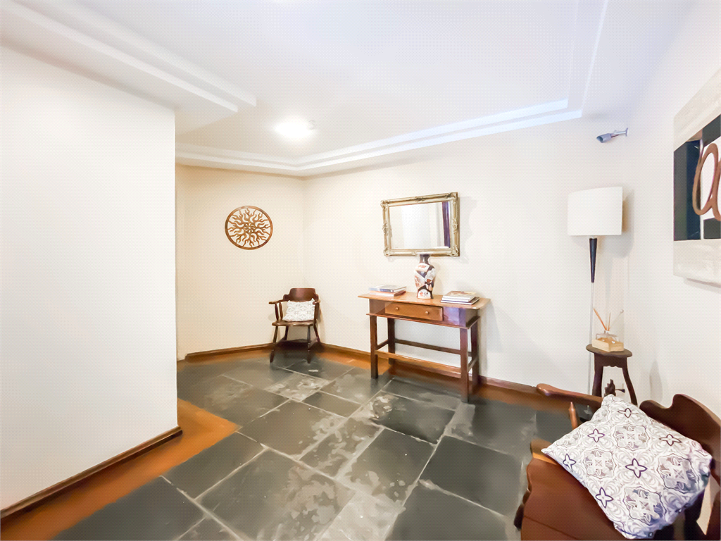 Apartamento - Chácara Inglesa - 3 Dormitórios - 1 Banheiro - 1 Vaga