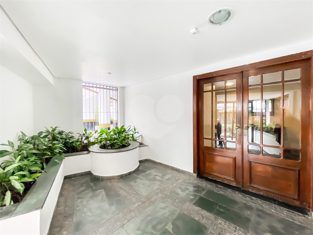 Apartamento - Chácara Inglesa - 3 Dormitórios - 1 Banheiro - 1 Vaga