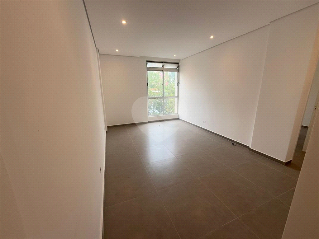 APARTAMENTO em BARRA FUNDA