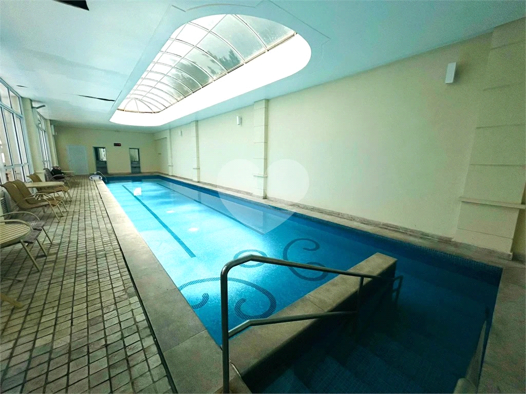 APARTAMENTO À VENDA NA MOÓCA 
