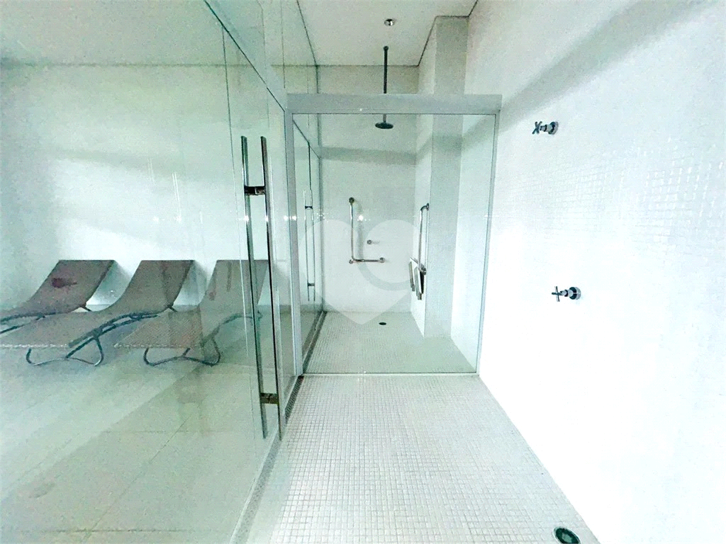 APARTAMENTO À VENDA NA MOÓCA 