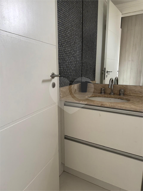 APARTAMENTO À VENDA NA MOÓCA 