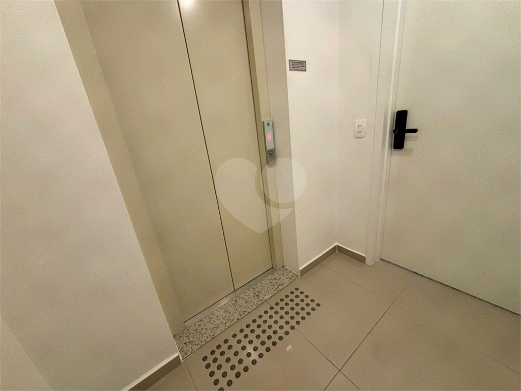 APARTAMENTO em VILA FORMOSA