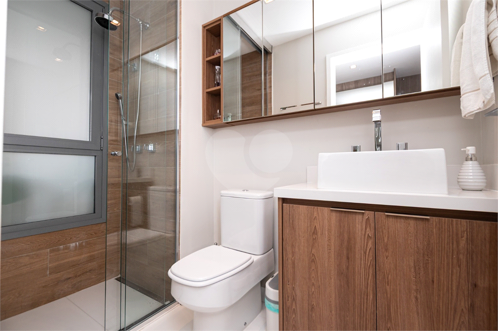 APARTAMENTO PORTEIRA FECHADA EM CONDOMÍNIO CLUBE ESPETACULAR COM 197 M² 3 SUÍTES 3 VAGAS NO BROOKLIN