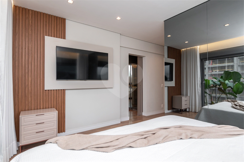APARTAMENTO PORTEIRA FECHADA EM CONDOMÍNIO CLUBE ESPETACULAR COM 197 M² 3 SUÍTES 3 VAGAS NO BROOKLIN