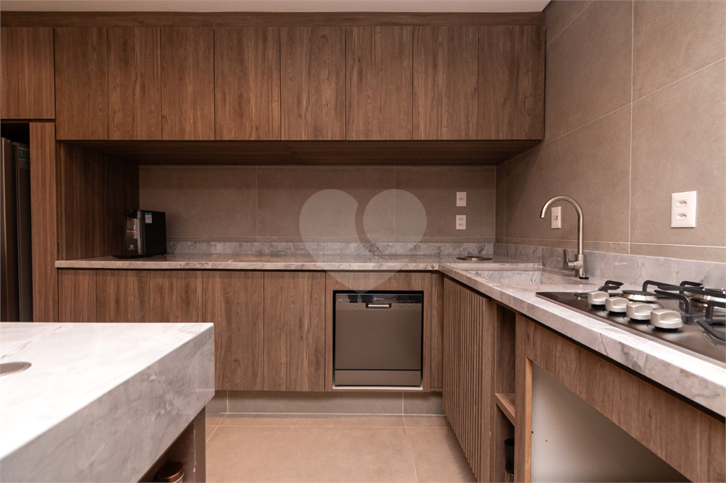 APARTAMENTO PORTEIRA FECHADA EM CONDOMÍNIO CLUBE ESPETACULAR COM 197 M² 3 SUÍTES 3 VAGAS NO BROOKLIN