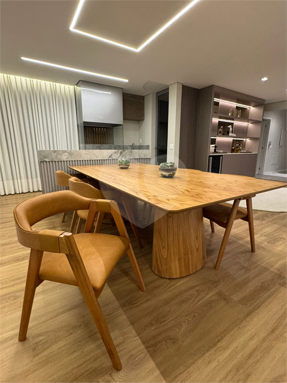 APARTAMENTO PORTEIRA FECHADA EM CONDOMÍNIO CLUBE ESPETACULAR COM 197 M² 3 SUÍTES 3 VAGAS NO BROOKLIN