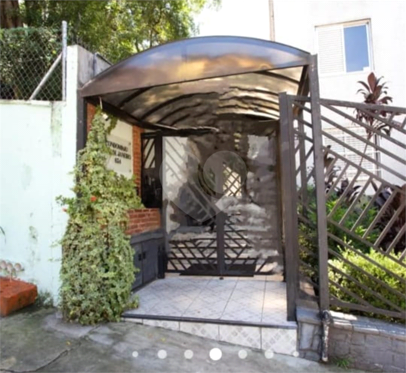 Apartamento à venda com 2 quartos, 77m² - Foto 1
