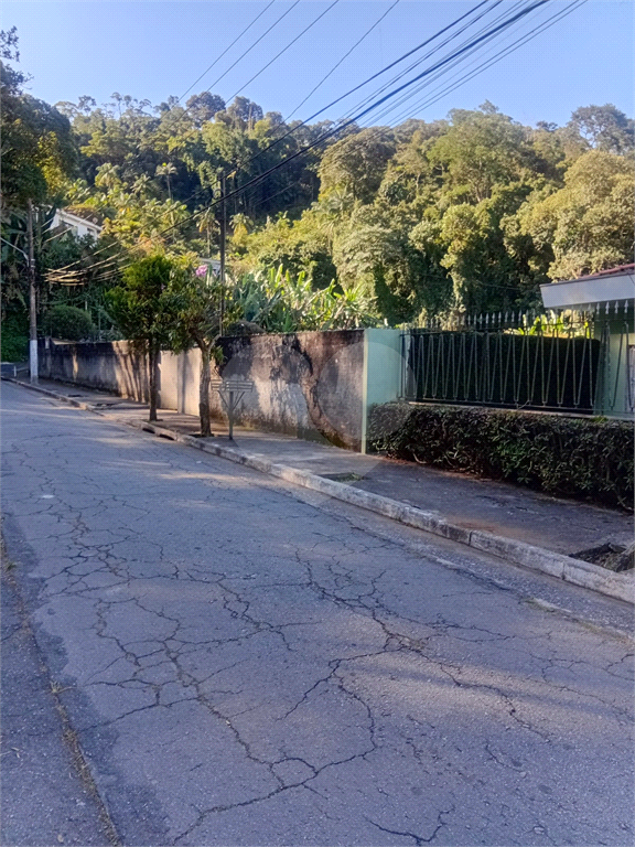 ÁREA DE TERRA em HORTO