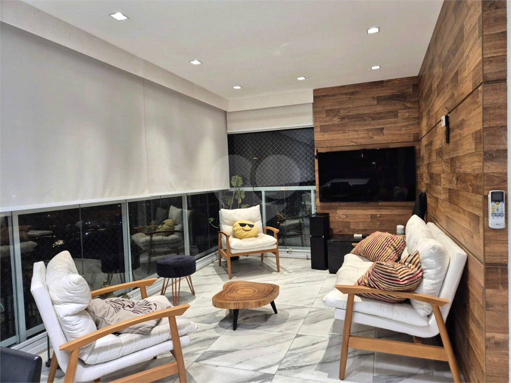 Apartamento á venda na Santa Teresinha