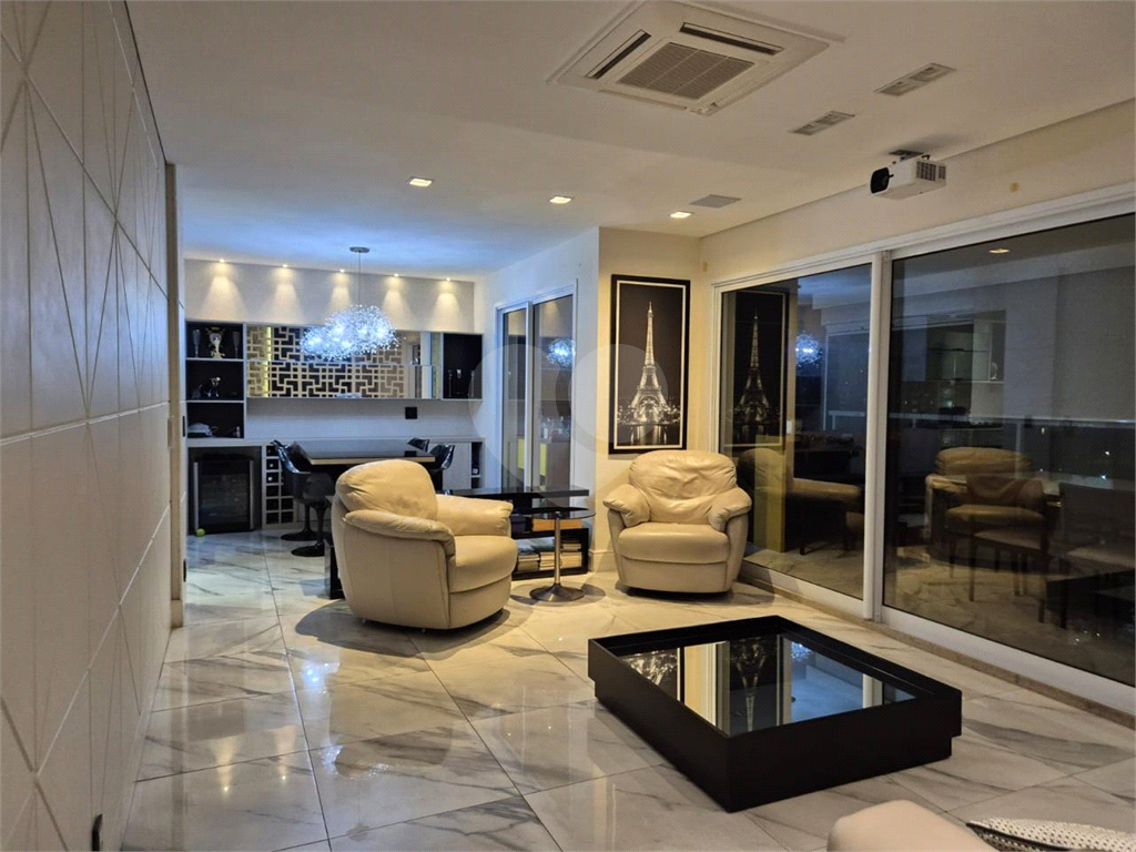 Apartamento á venda na Santa Teresinha