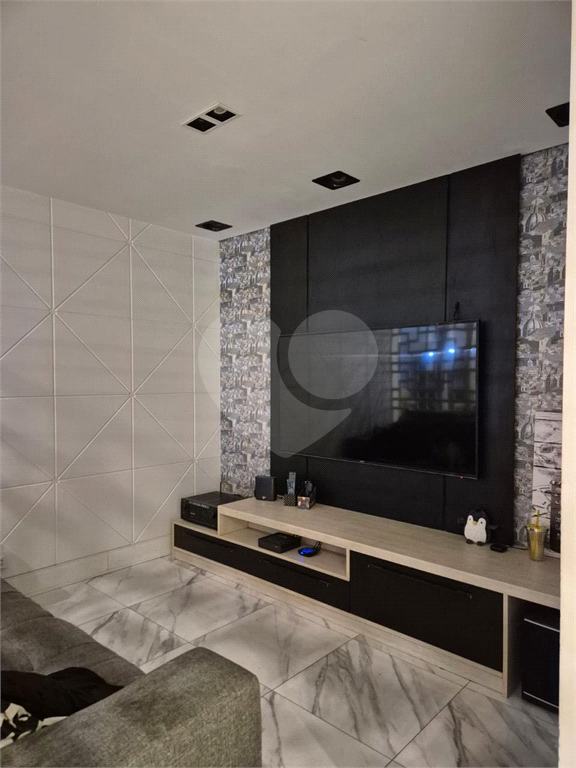 Apartamento á venda na Santa Teresinha
