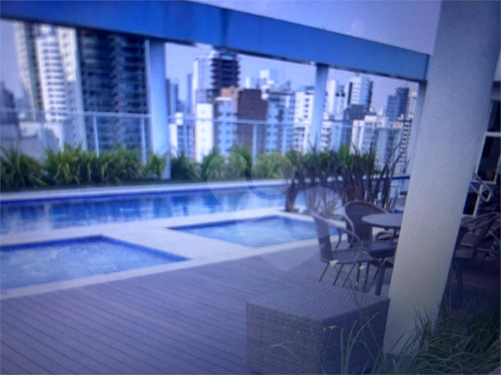 APARTAMENTO em CAMPO BELO