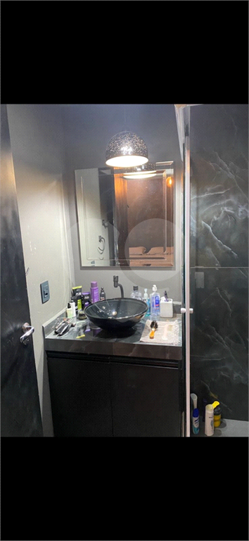 APARTAMENTO em CAMPO BELO