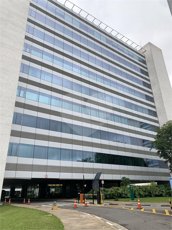 VENDA OU LOCAÇÂO LAJE CORPORATIVA CENTRO EMPRESARIAL DE SP.