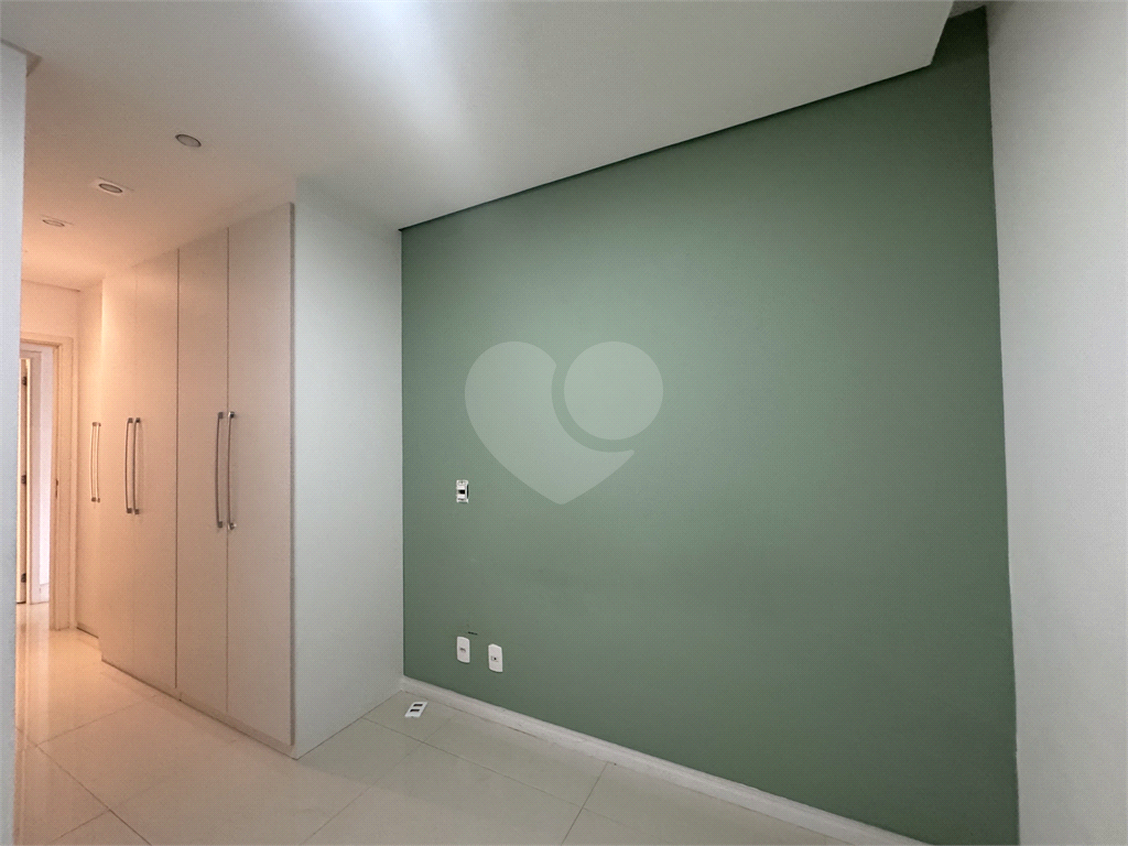 Apartamento á venda na Santa Teresinha