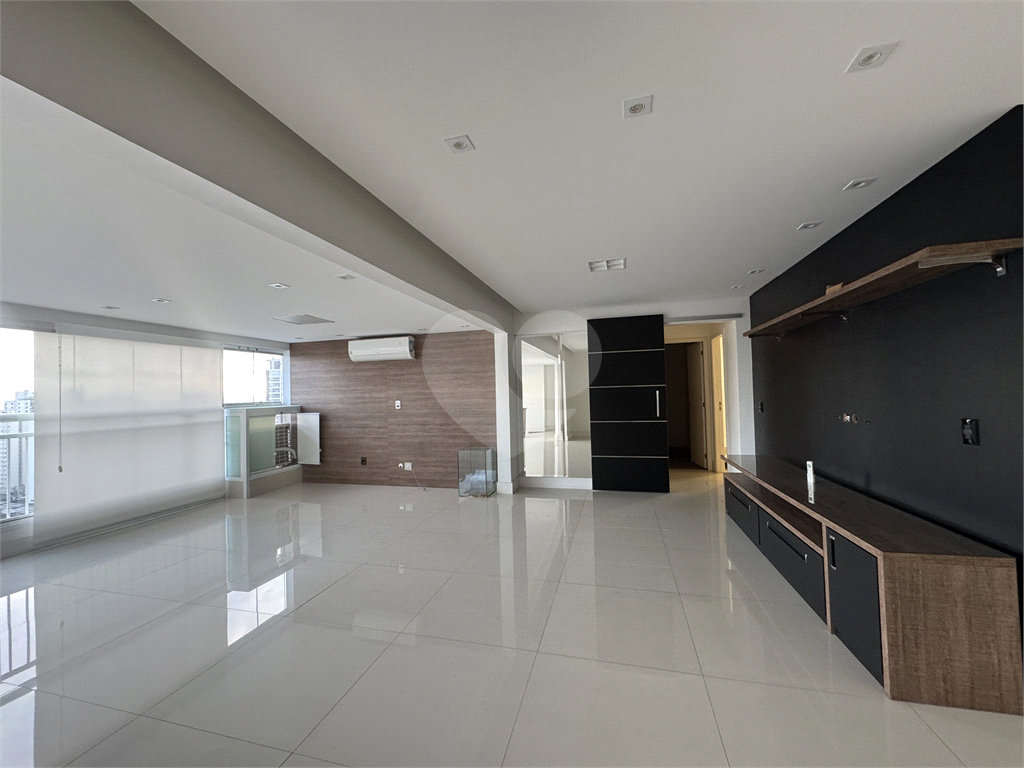 Apartamento á venda na Santa Teresinha