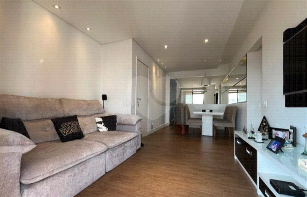 APARTAMENTO em TATUAPÉ