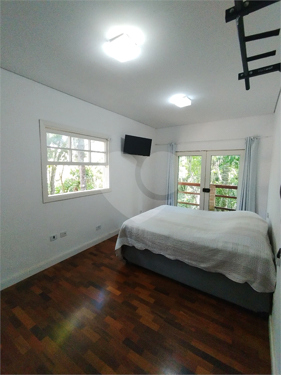 Chácara 3 Dormitórios, Suíte, Vaga. Mairiporã