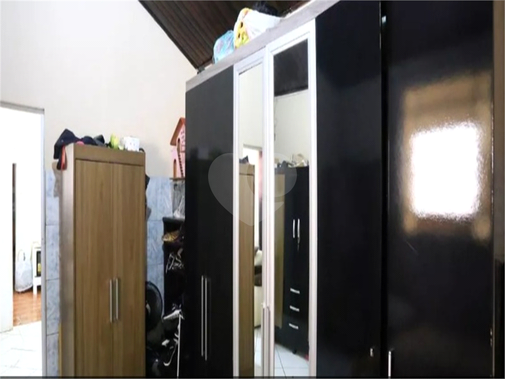 Casa à venda com 1 quarto, 75m² - Foto 11