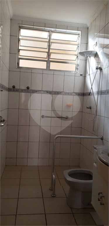 Casa para alugar com 3 quartos, 264m² - Foto 14