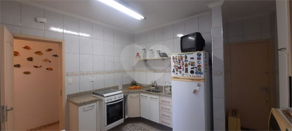 Apartamento 3 Dormitórios - Santos - 80 metros da Praia
