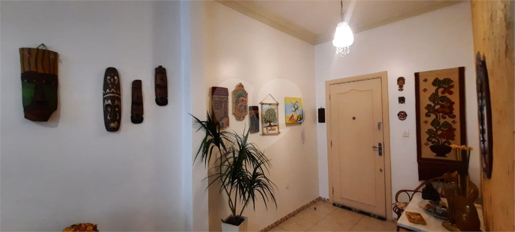 Apartamento 3 Dormitórios - Santos - 80 metros da Praia