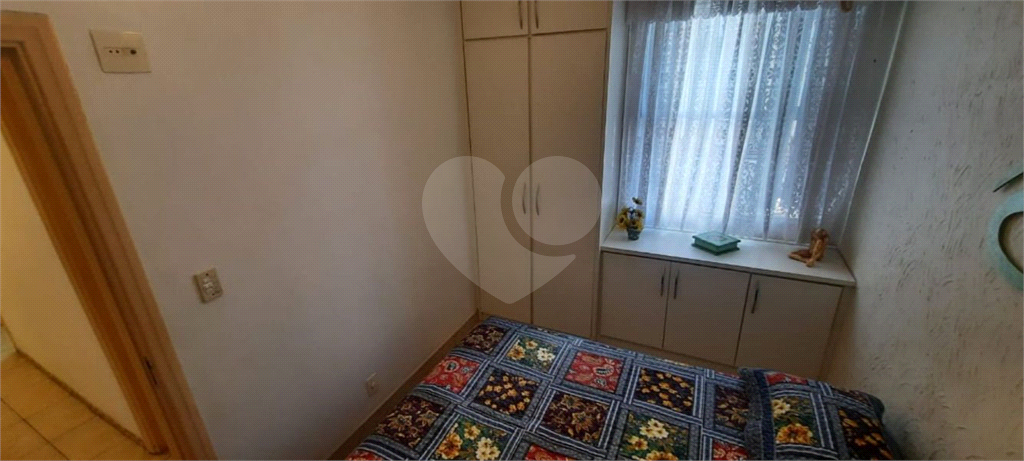 Apartamento 3 Dormitórios - Santos - 80 metros da Praia