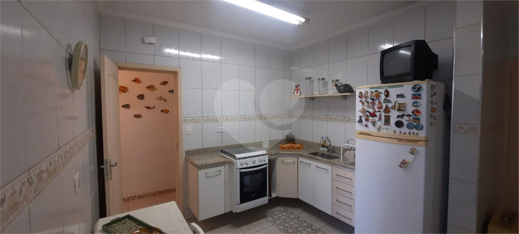 Apartamento 3 Dormitórios - Santos - 80 metros da Praia