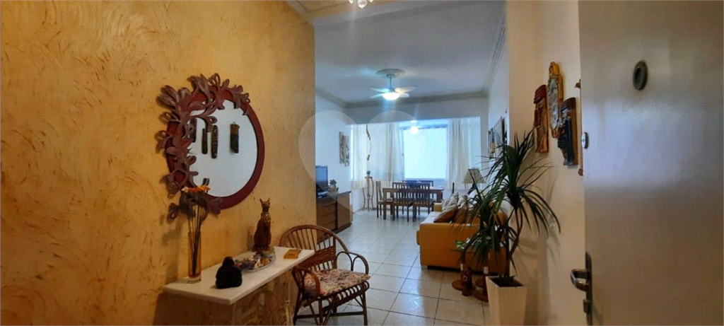 Apartamento 3 Dormitórios - Santos - 80 metros da Praia