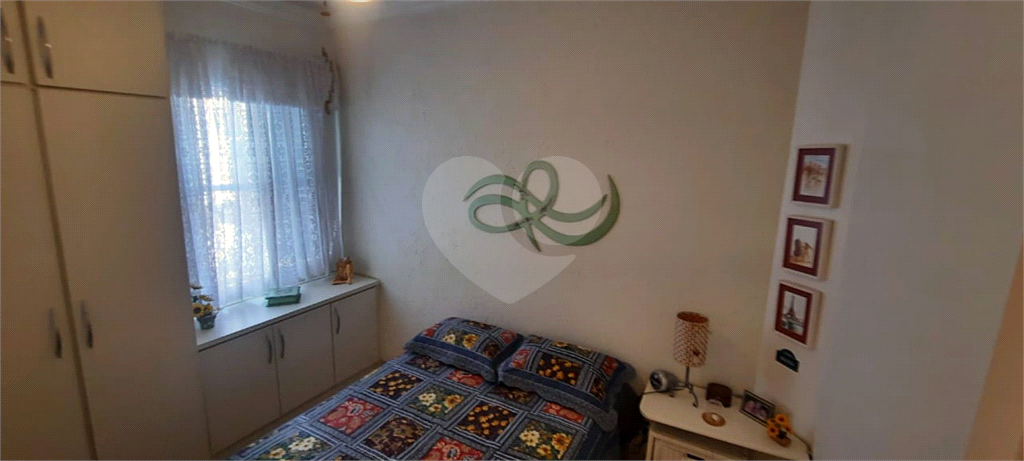 Apartamento 3 Dormitórios - Santos - 80 metros da Praia