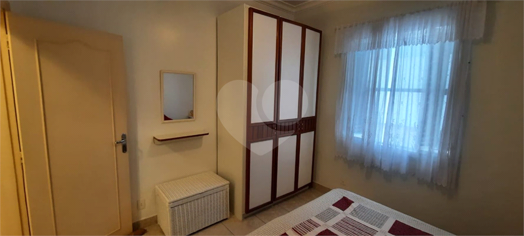 Apartamento 3 Dormitórios - Santos - 80 metros da Praia