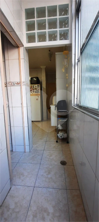 Apartamento 3 Dormitórios - Santos - 80 metros da Praia