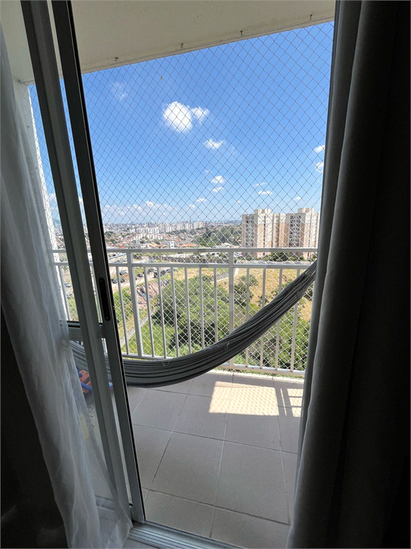 Apartamento à venda com 2 quartos, 61m² - Foto 2